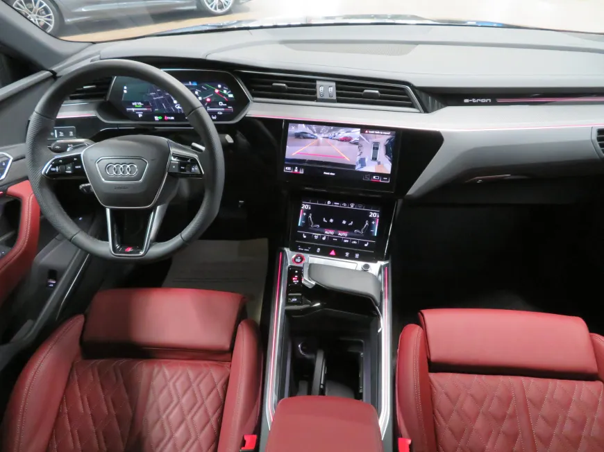 aa Audi e-tron S Sportback quattro 370kW