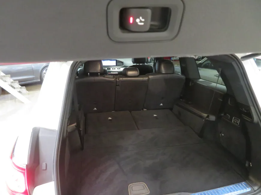 aa Mercedes-Benz GLS 400 D 4Matic