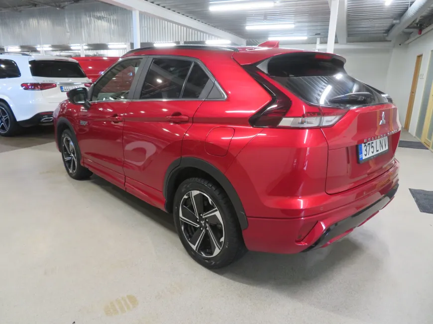 aa Mitsubishi Eclipse Cross 4WD pistikhübriid