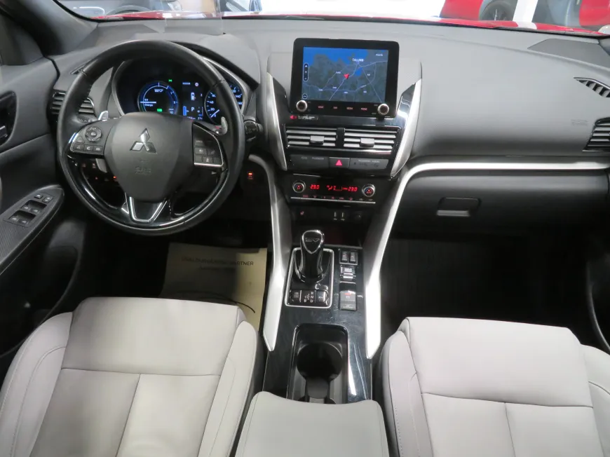 aa Mitsubishi Eclipse Cross 4WD pistikhübriid