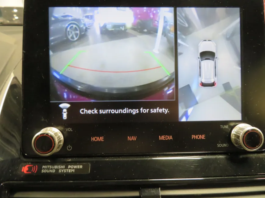 aa Mitsubishi Eclipse Cross 4WD pistikhübriid